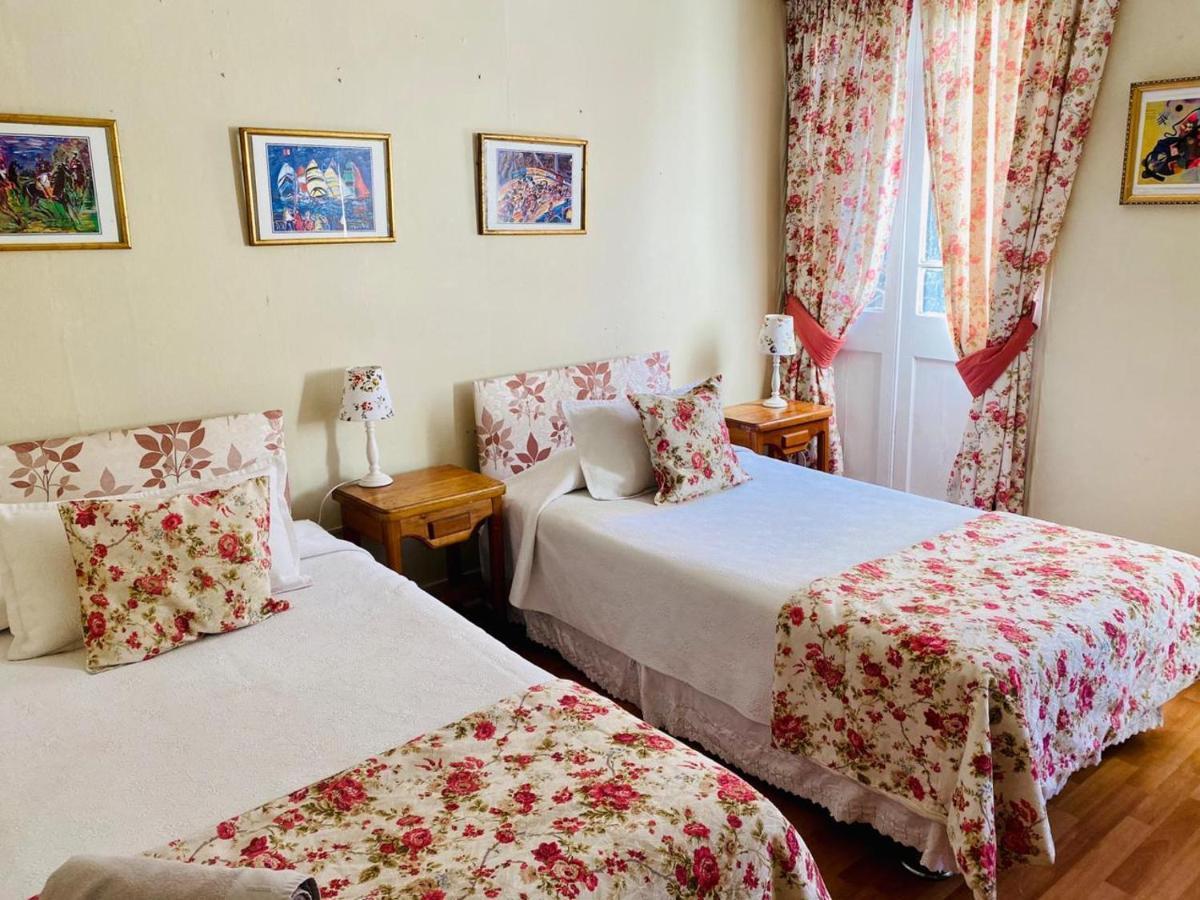 Hostal Plaza Londres 77 Santiago Luaran gambar