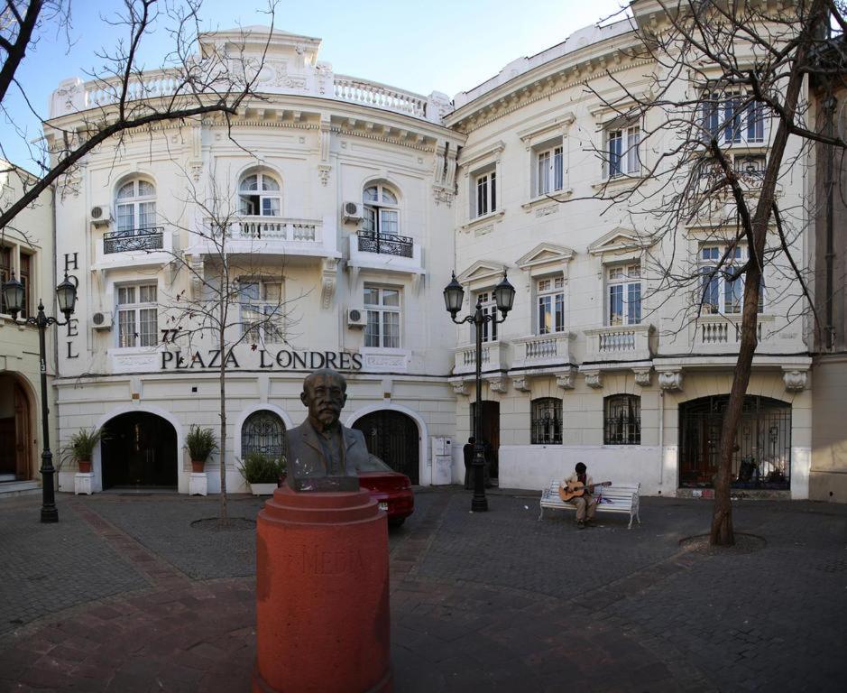 Hostal Plaza Londres 77 Santiago Luaran gambar